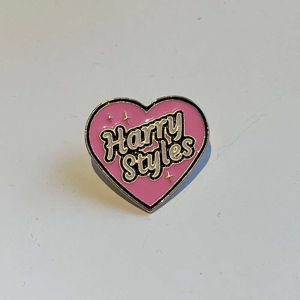 HS Heart Pin | Fan Aesthetic Pin